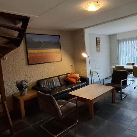 Holiday home Gezellige *
